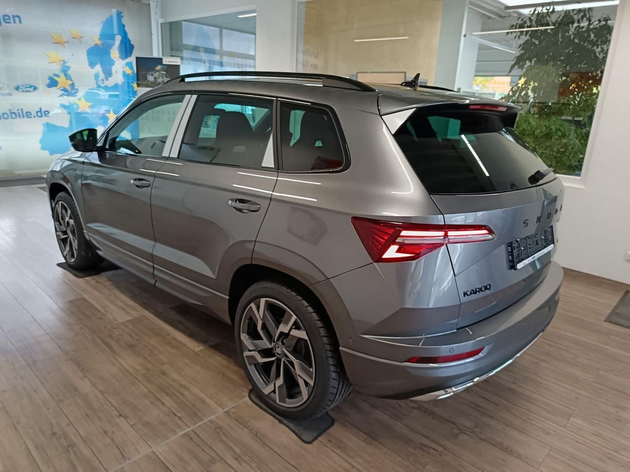 Skoda Karoq Sportline 2,0 TDI 4x4*AHK*PSD*STD.HZG*DCC* - SUV: photos 4 Skoda Karoq Sportline 2,0 TDI 4x4*AHK*PSD*STD.HZG*DCC* - SUV: photos 4