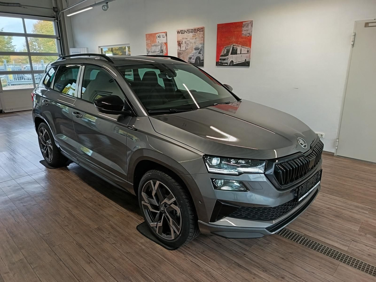 Skoda Karoq Sportline 2,0 TDI 4x4*AHK*PSD*STD.HZG*DCC* - SUV: photos 3 Skoda Karoq Sportline 2,0 TDI 4x4*AHK*PSD*STD.HZG*DCC* - SUV: photos 3