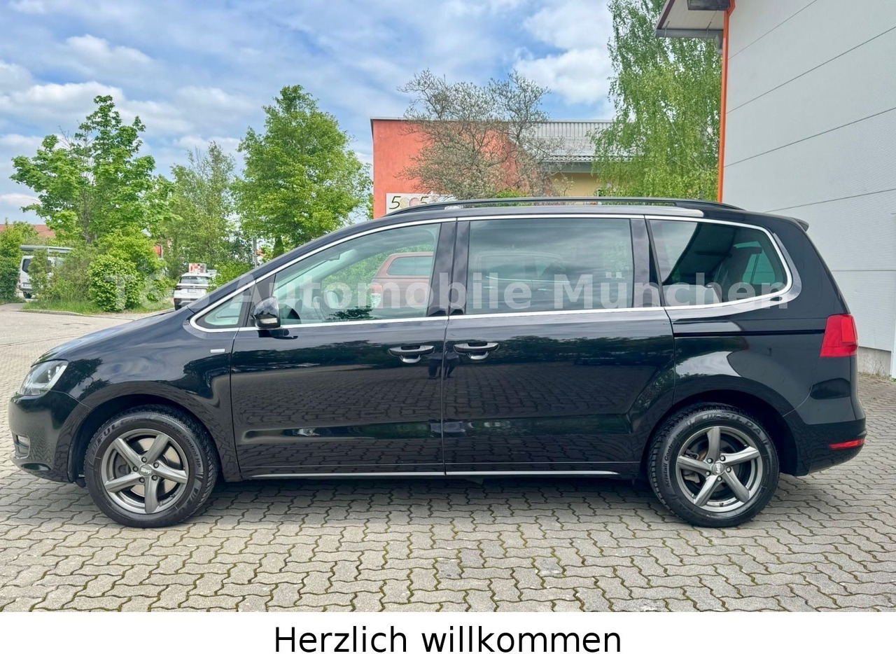 Volkswagen Sharan Match BMT*6-Si*Leder*Navi*Kamera*44.000km - Transport de personnes: photos 1 Volkswagen Sharan Match BMT*6-Si*Leder*Navi*Kamera*44.000km - Transport de personnes: photos 1