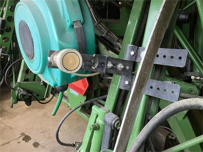 Amazone UG 3000 Nova 28m - Pulvérisateur traîné: photos 4 Amazone UG 3000 Nova 28m - Pulvérisateur traîné: photos 4