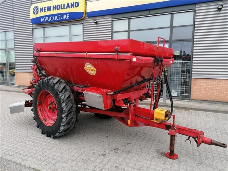 Bredal B 4 - Distributeur d'engrais: photos 1 Bredal B 4 - Distributeur d'engrais: photos 1