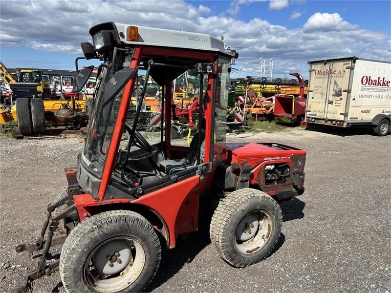 Carraro 3800 HST Superpark - Tracteur communal: photos 1 Carraro 3800 HST Superpark - Tracteur communal: photos 1