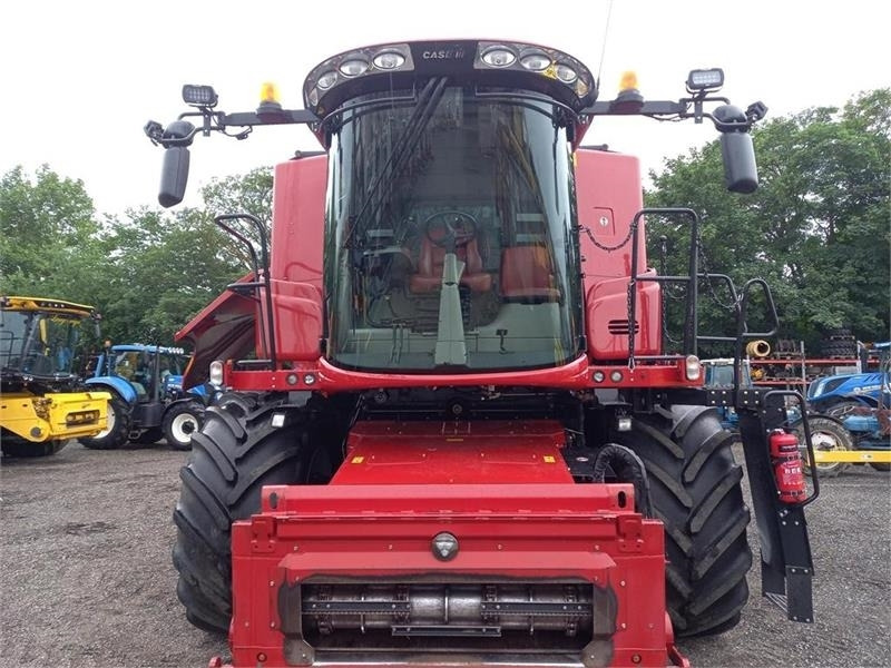 Case IH Axial Flow 9240 - Moissonneuse-batteuse: photos 3 Case IH Axial Flow 9240 - Moissonneuse-batteuse: photos 3
