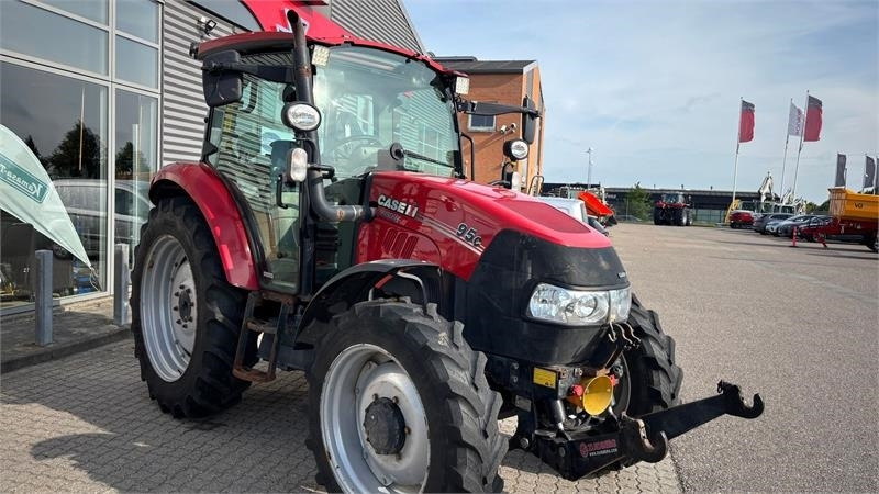 Case IH Farmall 95C Farmall 95C - Tracteur agricole: photos 3 Case IH Farmall 95C Farmall 95C - Tracteur agricole: photos 3
