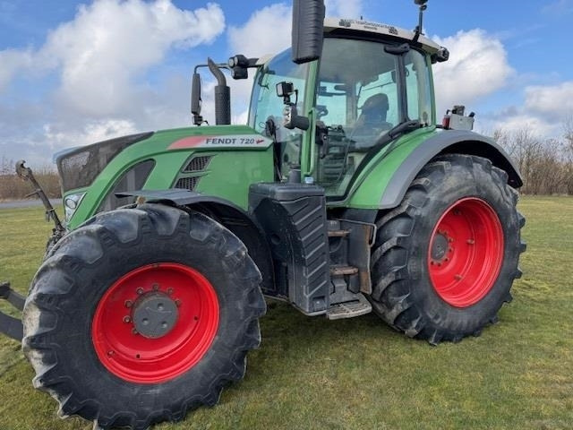 Fendt 720 Vario S4 Profi - Tracteur agricole: photos 1 Fendt 720 Vario S4 Profi - Tracteur agricole: photos 1