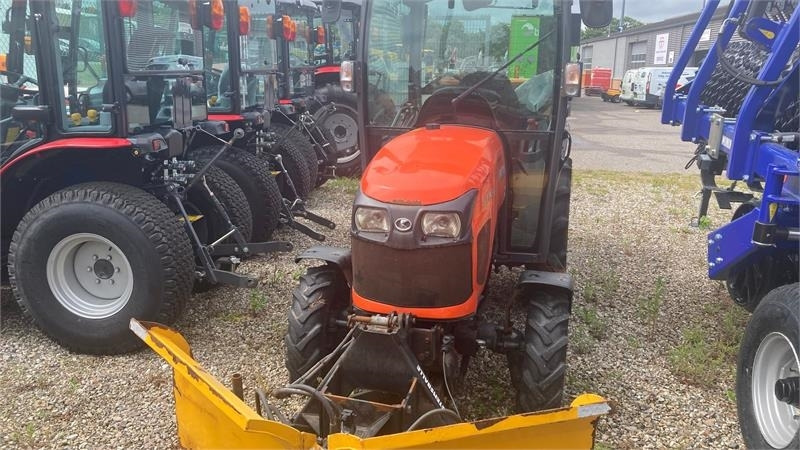 Kubota STW37 Kun 1144 timer STW37 - Tracteur communal: photos 3 Kubota STW37 Kun 1144 timer STW37 - Tracteur communal: photos 3