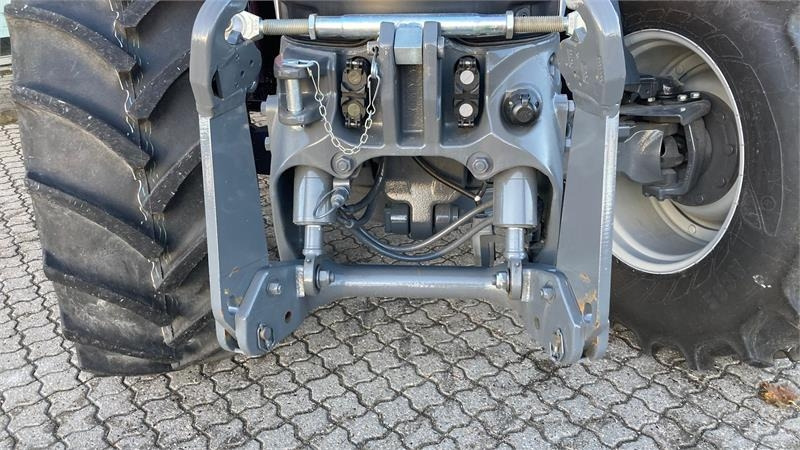 Massey Ferguson 6S.165 Dyna 6 Exclusive - Tracteur agricole: photos 4 Massey Ferguson 6S.165 Dyna 6 Exclusive - Tracteur agricole: photos 4