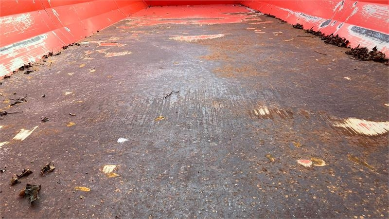 Mi Tip SPC18 - Benne agricole: photos 3 Mi Tip SPC18 - Benne agricole: photos 3