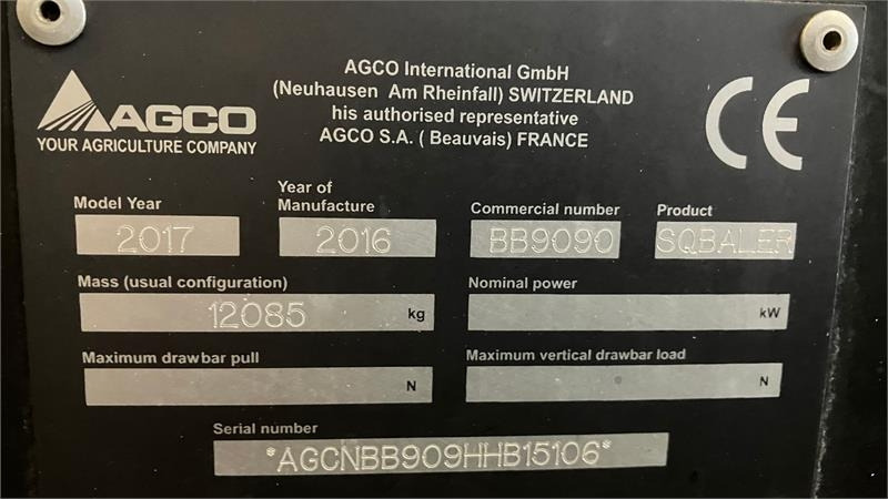 New Holland BB9090 Plus - Presse à balles cubiques: photos 3 New Holland BB9090 Plus - Presse à balles cubiques: photos 3