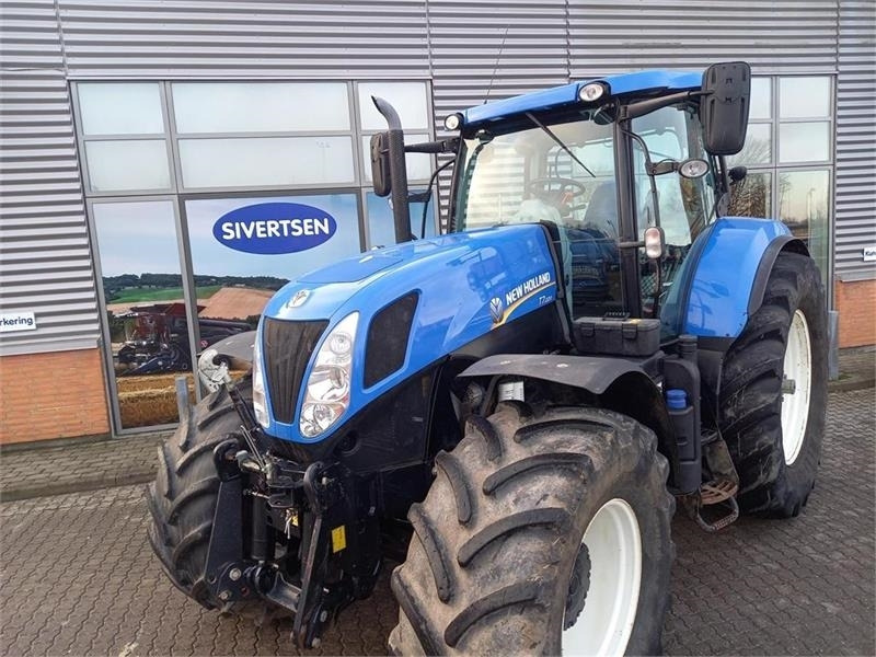 New Holland T7.220 - Tracteur agricole: photos 1 New Holland T7.220 - Tracteur agricole: photos 1