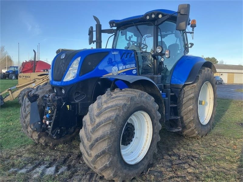 New Holland T7.270 AUTO COMMAND - Tracteur agricole: photos 1 New Holland T7.270 AUTO COMMAND - Tracteur agricole: photos 1