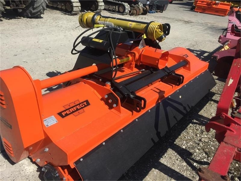 Perfect KM-300 Front og Bagmontering - Faucheuse: photos 3 Perfect KM-300 Front og Bagmontering - Faucheuse: photos 3