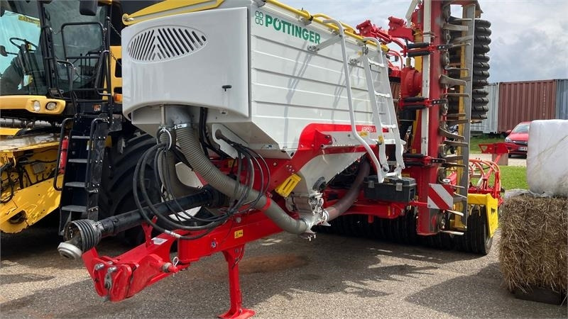 Pöttinger AEROSEM VT 6000 - Combiné de semis: photos 1 Pöttinger AEROSEM VT 6000 - Combiné de semis: photos 1