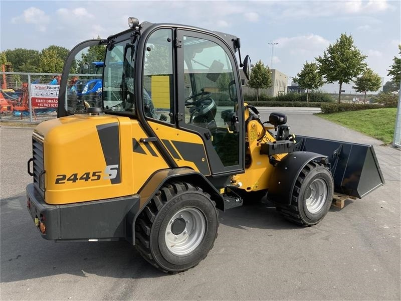 Schäffer 2445S Kabine - Valet de ferme: photos 5 Schäffer 2445S Kabine - Valet de ferme: photos 5