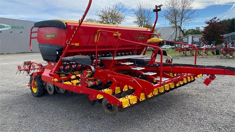 Vaderstad Rapid 400C Combi - Combiné de semis: photos 1 Vaderstad Rapid 400C Combi - Combiné de semis: photos 1