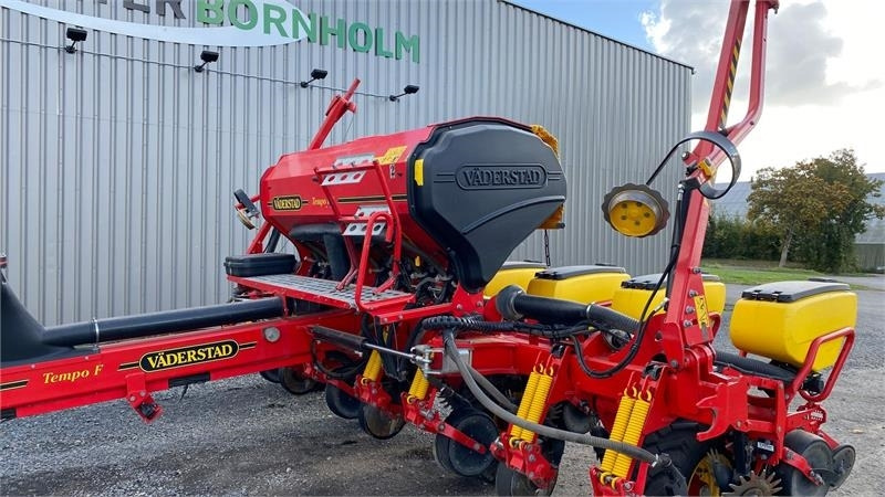 Vaderstad Tempo F 8RK. - Semoir: photos 2 Vaderstad Tempo F 8RK. - Semoir: photos 2