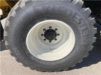 Vredestein 600/55 R26.5 - Pneu pour Machine agricole: photos 1 Vredestein 600/55 R26.5 - Pneu pour Machine agricole: photos 1