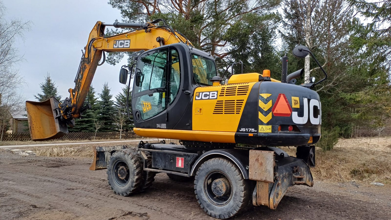 JCB JS175 - Pelle sur pneus: photos 3 JCB JS175 - Pelle sur pneus: photos 3
