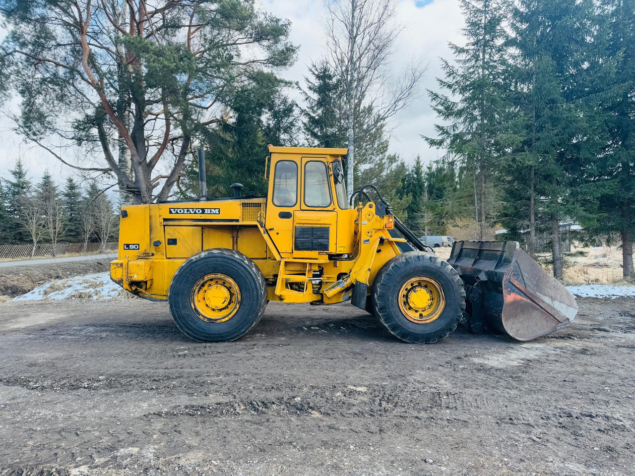 VOLVO L90 - Chargeuse sur pneus: photos 5 VOLVO L90 - Chargeuse sur pneus: photos 5