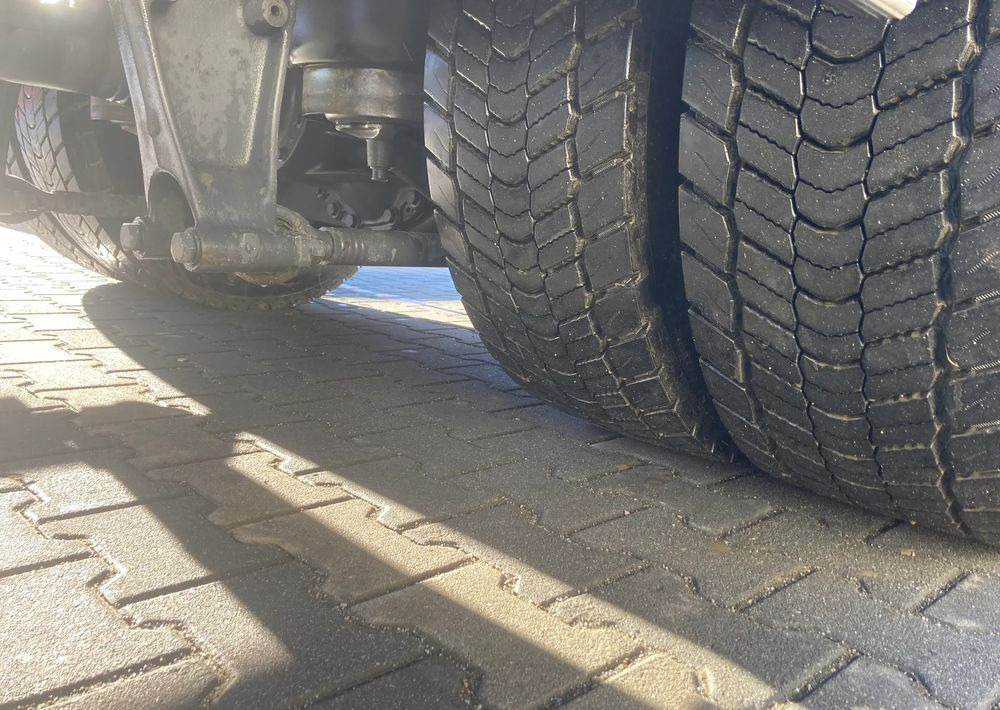 DAF Daf LF 18.280 chłodnia izoterma 22 palety - Camion frigorifique: photos 4 DAF Daf LF 18.280 chłodnia izoterma 22 palety - Camion frigorifique: photos 4