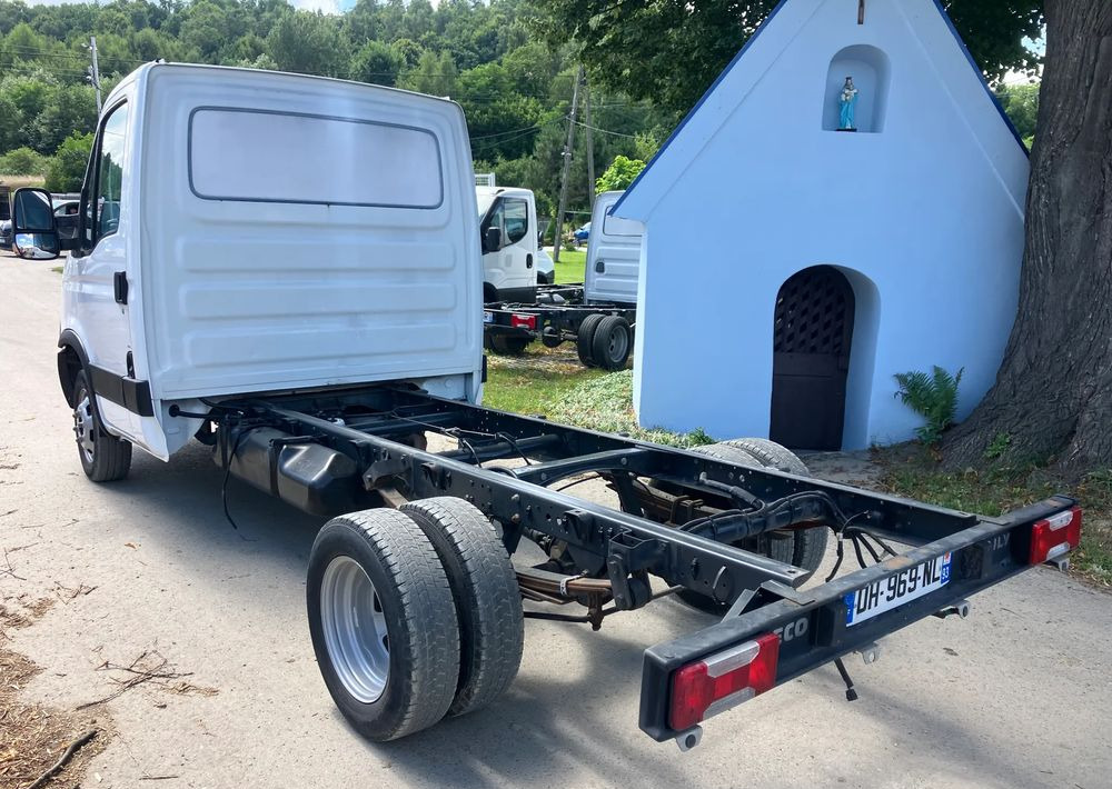 Iveco DAILY 35C13 ramo do zabudowy kiper wywrotka - Châssis cabine: photos 4 Iveco DAILY 35C13 ramo do zabudowy kiper wywrotka - Châssis cabine: photos 4