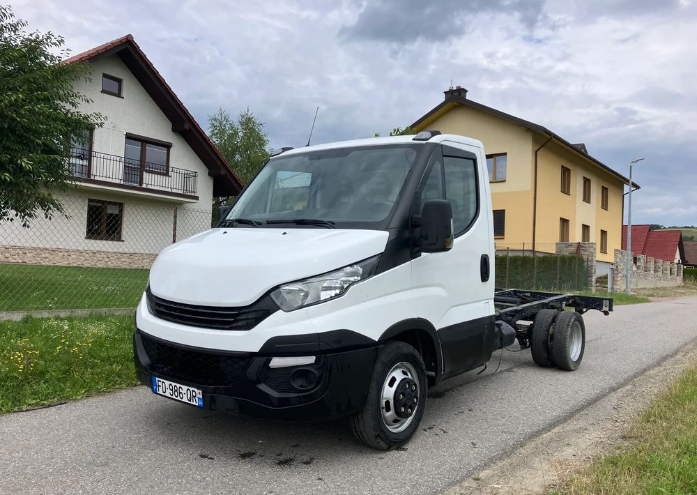 Iveco DAILY 35C14 ramo do zabudowy kiper wywrotka - Châssis cabine: photos 1 Iveco DAILY 35C14 ramo do zabudowy kiper wywrotka - Châssis cabine: photos 1