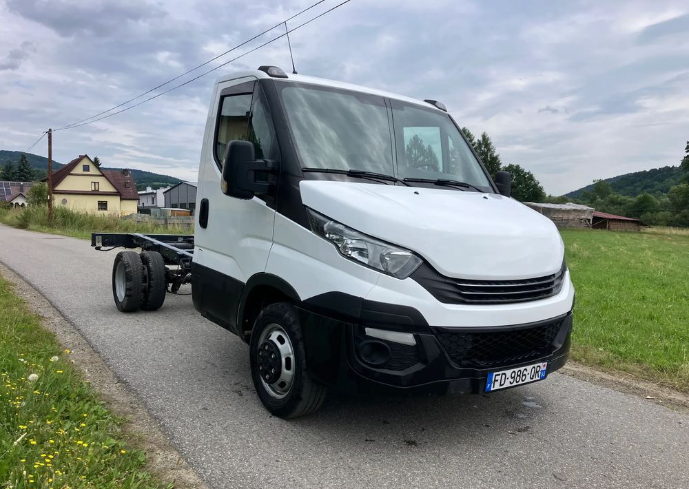 Iveco DAILY 35C14 ramo do zabudowy kiper wywrotka - Châssis cabine: photos 2 Iveco DAILY 35C14 ramo do zabudowy kiper wywrotka - Châssis cabine: photos 2