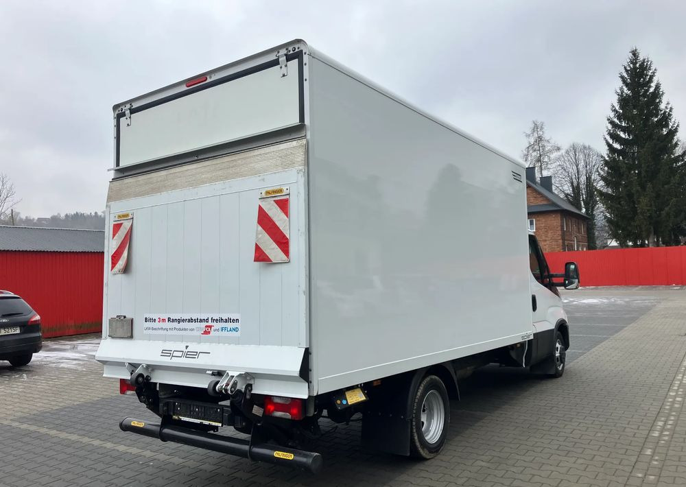 Iveco DAILY 35C16 kontener kurierka winda STAN PERFEKCYJNY - Fourgon: photos 3 Iveco DAILY 35C16 kontener kurierka winda STAN PERFEKCYJNY - Fourgon: photos 3