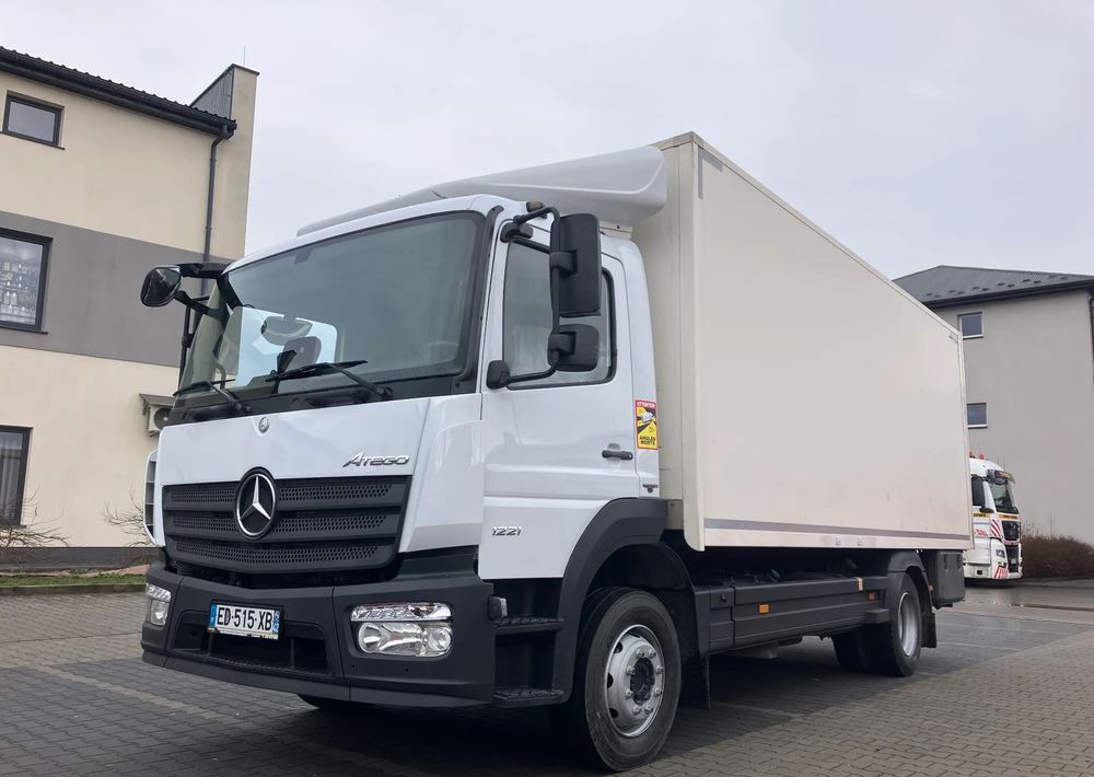 Mercedes-Benz ATEGO 1218 KURIERKA KONTENER 15 PALET - Camion fourgon: photos 1 Mercedes-Benz ATEGO 1218 KURIERKA KONTENER 15 PALET - Camion fourgon: photos 1