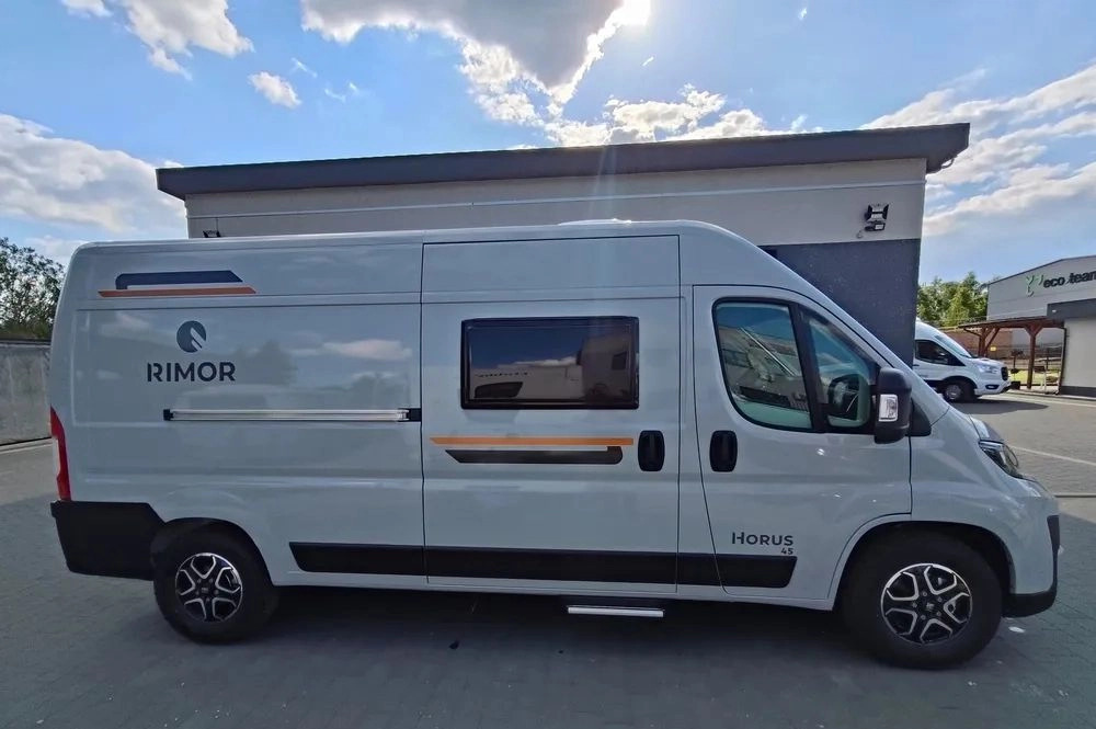 Fiat Ducato Rimor Horus 45 NEW AUTOMAT Grau Truma Diesel Lampen FULL LED 4-Sitzer - Fourgon aménagé: photos 4 Fiat Ducato Rimor Horus 45 NEW AUTOMAT Grau Truma Diesel Lampen FULL LED 4-Sitzer - Fourgon aménagé: photos 4