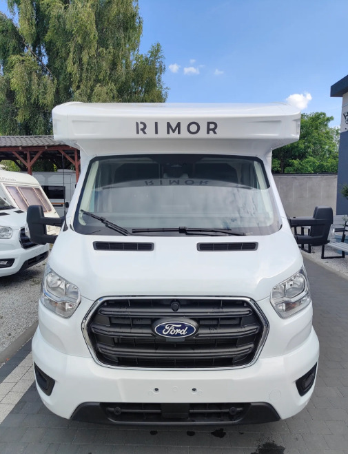 RIMOR Rimor KILIG 95 Plus NEW Retrofitted 5 Passenger Winter Camera Navigation - Fourgon aménagé: photos 4 RIMOR Rimor KILIG 95 Plus NEW Retrofitted 5 Passenger Winter Camera Navigation - Fourgon aménagé: photos 4