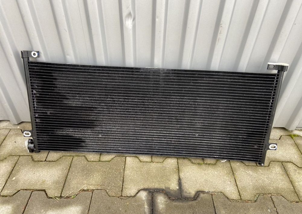 Chłodnica klimatyzacji Renault Range T Gama euro 6 skraplacz - Radiateur pour Voiture: photos 1 Chłodnica klimatyzacji Renault Range T Gama euro 6 skraplacz - Radiateur pour Voiture: photos 1
