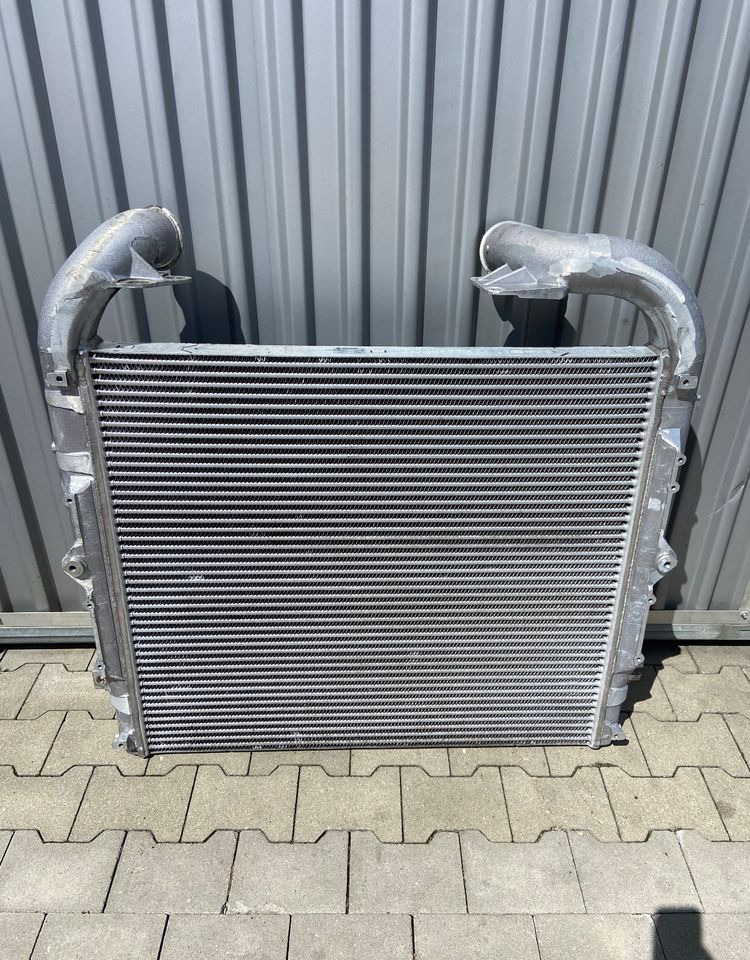Intercooler Scania G euro 6 chłodnica powietrza 1902444 - Intercooler pour Camion: photos 2 Intercooler Scania G euro 6 chłodnica powietrza 1902444 - Intercooler pour Camion: photos 2