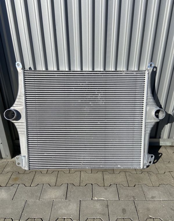 Intercooler Scania S NGS chłodnica powietrza 2022 rok 2861478 - Intercooler pour Camion: photos 2 Intercooler Scania S NGS chłodnica powietrza 2022 rok 2861478 - Intercooler pour Camion: photos 2