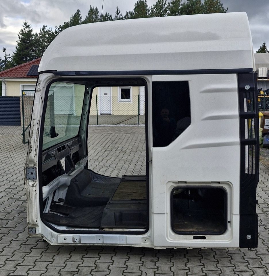 MAN TG3 TGX KABINA SZKIELET 2020R - Carrosserie et extérieur: photos 4 MAN TG3 TGX KABINA SZKIELET 2020R - Carrosserie et extérieur: photos 4