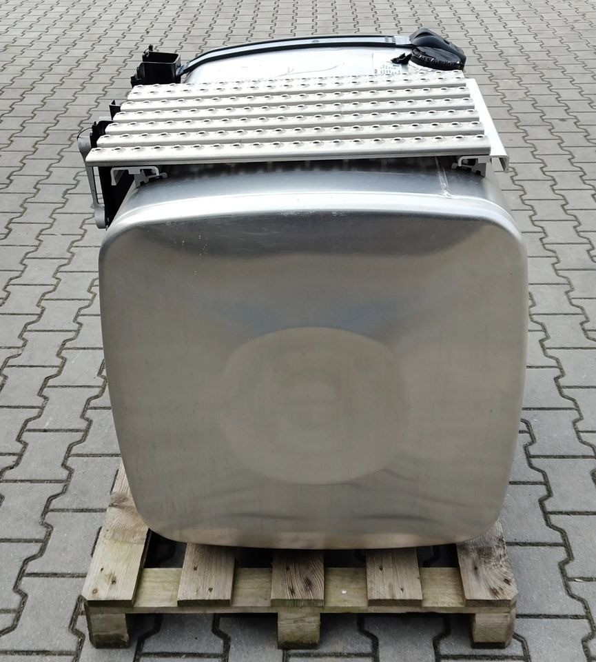 MAN TG3 TGX TGS ZBIORNIK PALIWA KOMPLETNY 460L NOWY - Réservoir de carburant pour Camion: photos 3 MAN TG3 TGX TGS ZBIORNIK PALIWA KOMPLETNY 460L NOWY - Réservoir de carburant pour Camion: photos 3
