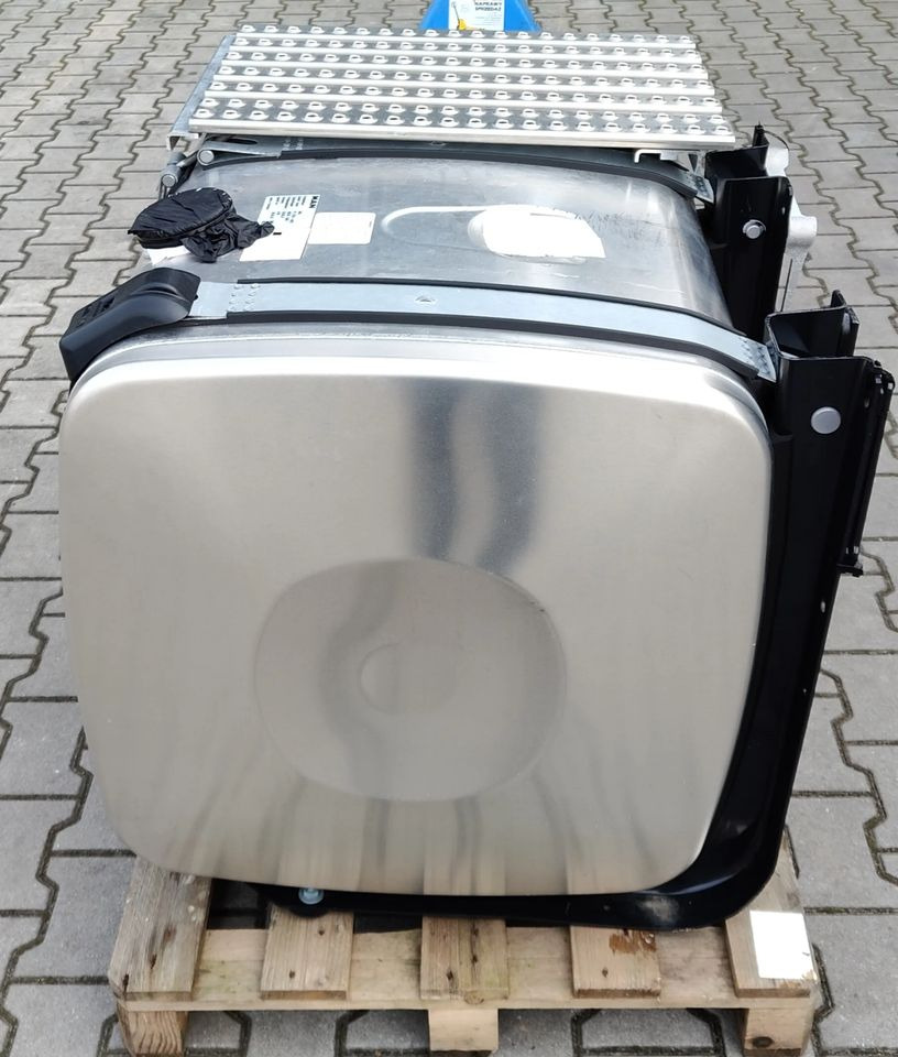 MAN TG3 TGX TGS ZBIORNIK PALIWA KOMPLETNY 460L NOWY - Réservoir de carburant pour Camion: photos 4 MAN TG3 TGX TGS ZBIORNIK PALIWA KOMPLETNY 460L NOWY - Réservoir de carburant pour Camion: photos 4