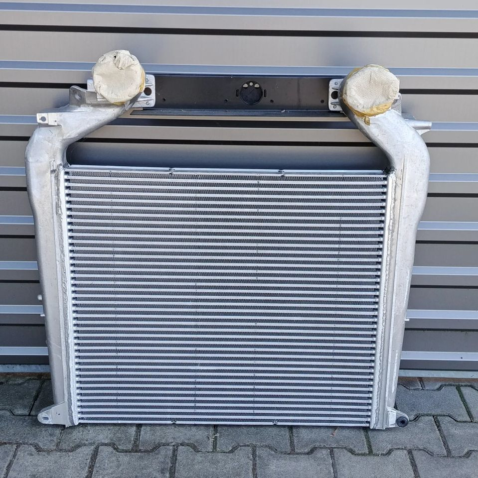MAN TGS TG3 CHŁODNICA POWIETRZA INTERCOOLER NOWY - Intercooler pour Camion: photos 1 MAN TGS TG3 CHŁODNICA POWIETRZA INTERCOOLER NOWY - Intercooler pour Camion: photos 1