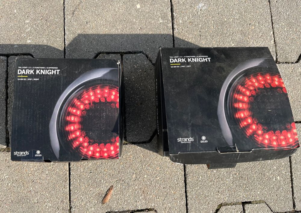 NOWE lampy tylne Dark night LED światło cofania - Lumière/ Éclairage pour Camion: photos 1 NOWE lampy tylne Dark night LED światło cofania - Lumière/ Éclairage pour Camion: photos 1