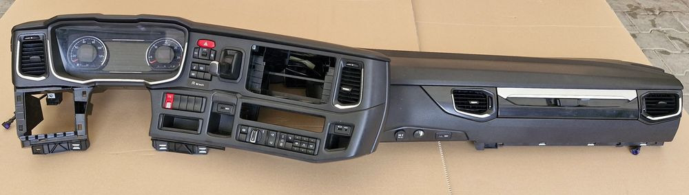 SCANIA R S KONSOLA KOKPIT - Cabine et intérieur pour Camion: photos 1 SCANIA R S KONSOLA KOKPIT - Cabine et intérieur pour Camion: photos 1