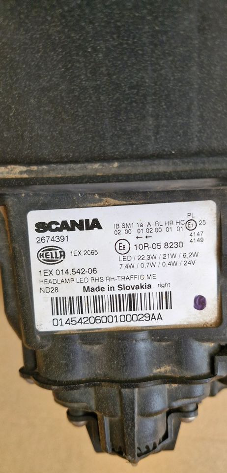SCANIA R S P G LAMPA LED PRZEDNIA PRAWA 2674391 - Lumière/ Éclairage pour Camion: photos 2 SCANIA R S P G LAMPA LED PRZEDNIA PRAWA 2674391 - Lumière/ Éclairage pour Camion: photos 2