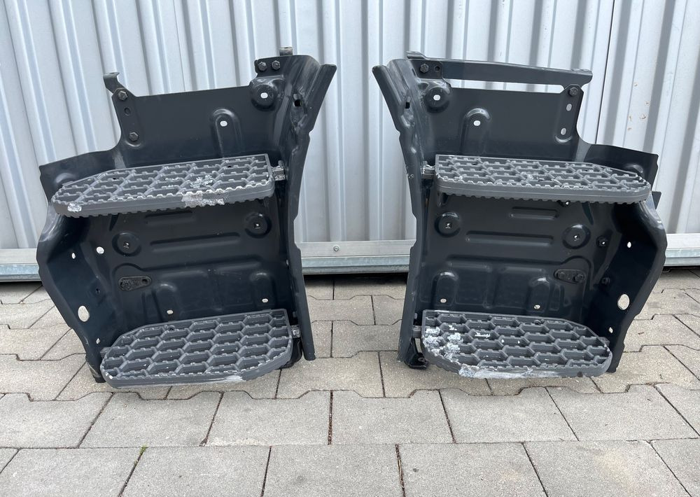 Stopnica Scania S NGS stopień właz schody - Marchepied pour Camion: photos 1 Stopnica Scania S NGS stopień właz schody - Marchepied pour Camion: photos 1