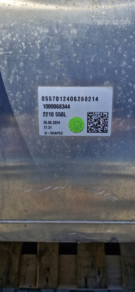 VOLVO FH4 RENAULT GAMA T ZBIORNIK PALIWA 550L NOWY - Réservoir de carburant pour Camion: photos 5 VOLVO FH4 RENAULT GAMA T ZBIORNIK PALIWA 550L NOWY - Réservoir de carburant pour Camion: photos 5