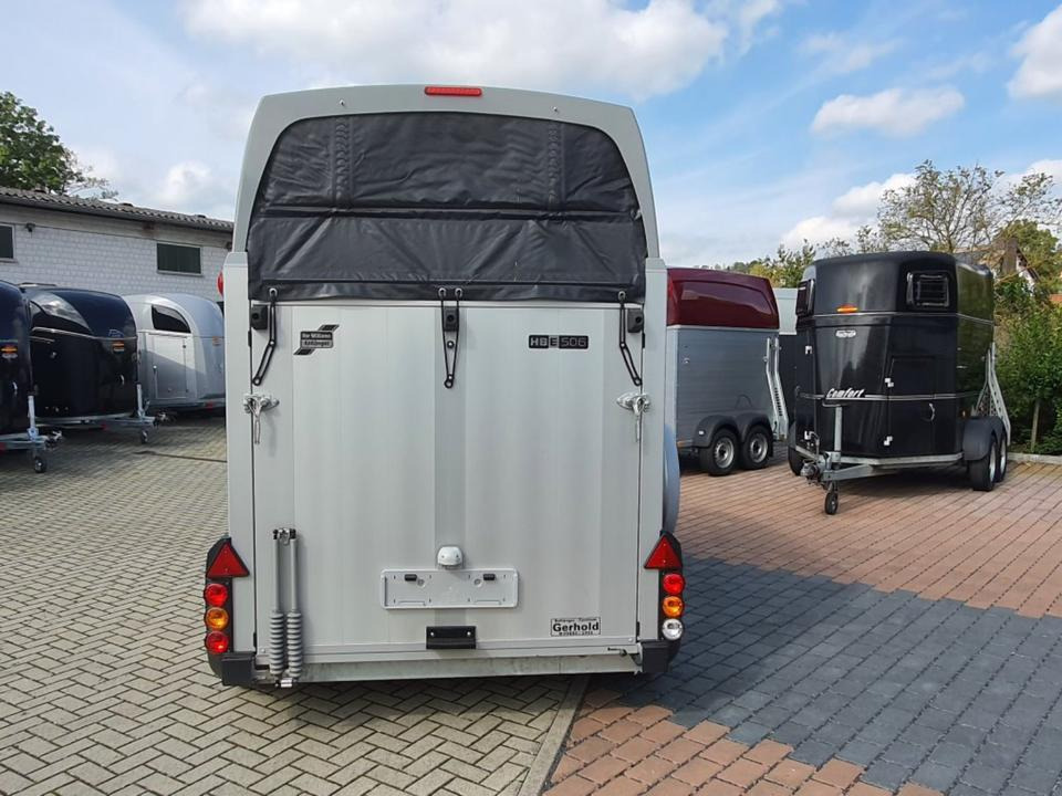 ALU Pferdeanhänger Ifor Williams HB 506 Flügeltür Sattelkammer - Van chevaux: photos 4 ALU Pferdeanhänger Ifor Williams HB 506 Flügeltür Sattelkammer - Van chevaux: photos 4