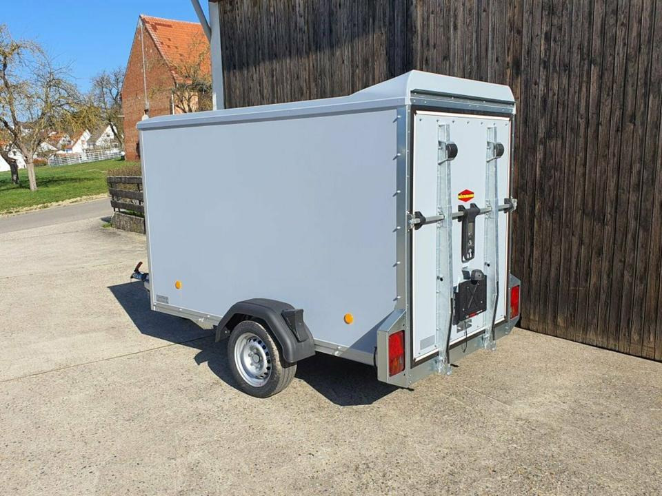 Böckmann PKW-Anhänger Koffer 1,35t Auffahrrampe Ladehöhe 42cm - Remorque voiture: photos 5 Böckmann PKW-Anhänger Koffer 1,35t Auffahrrampe Ladehöhe 42cm - Remorque voiture: photos 5