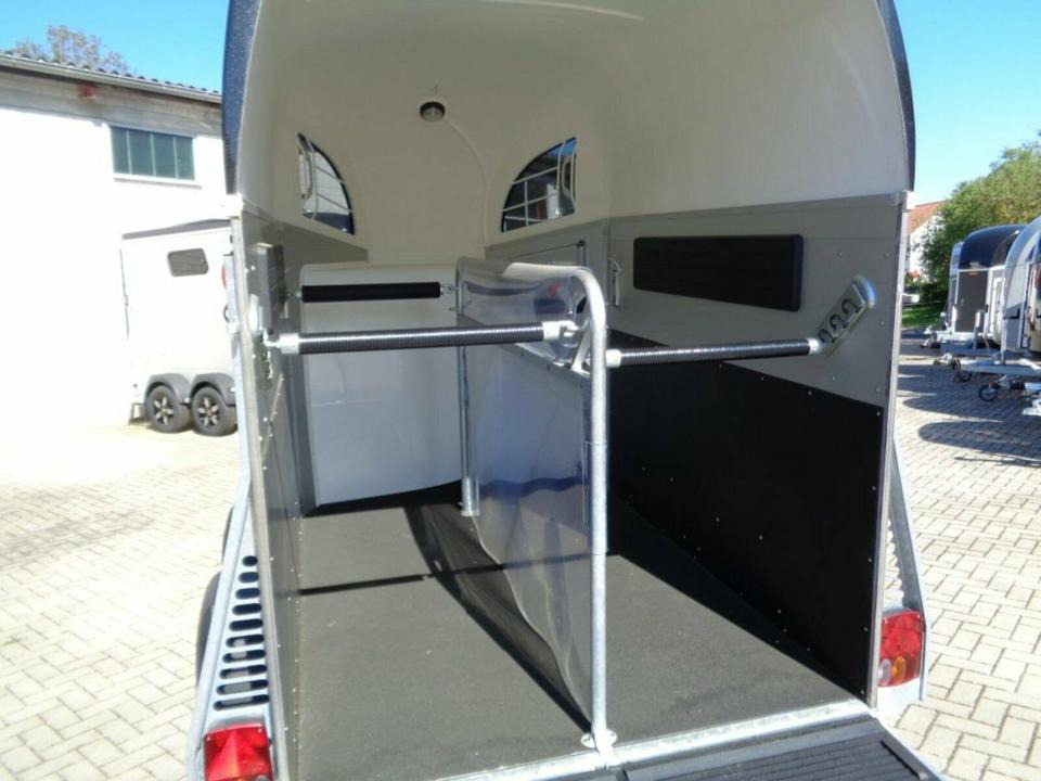 Van chevaux Böckmann, Pferdeanhänger Champion R ALUBODEN Saka100km/h: photos 8 Van chevaux Böckmann, Pferdeanhänger Champion R ALUBODEN Saka100km/h: photos 8