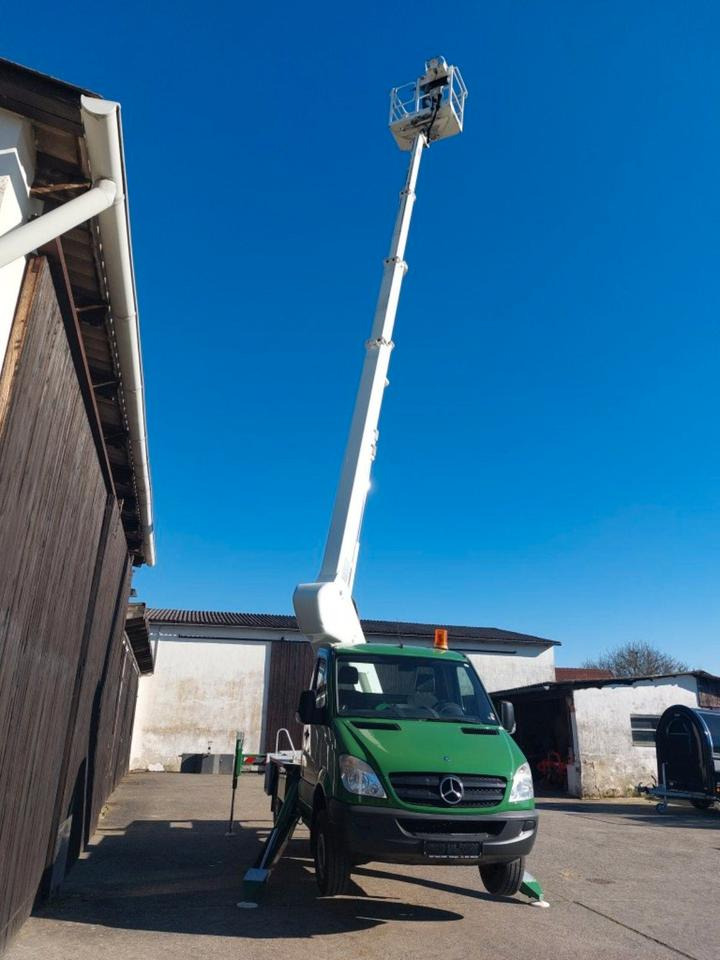 Mercedes Wumag Arbeitsbühne Hubsteiger Hebebühne 3,5t 22m - Camion avec nacelle: photos 3 Mercedes Wumag Arbeitsbühne Hubsteiger Hebebühne 3,5t 22m - Camion avec nacelle: photos 3