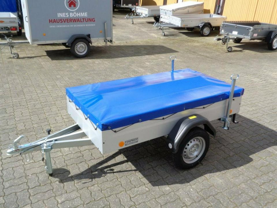 PKW Anhänger, 750 kg, Flachplane, Stützen, 100 km/h - Remorque voiture: photos 1 PKW Anhänger, 750 kg, Flachplane, Stützen, 100 km/h - Remorque voiture: photos 1