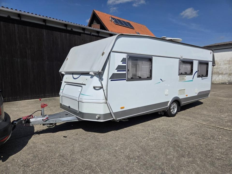 Wohnwagen Hymer Top Ausstattung Mover Vohrzelt 4x Schlafplätze WC - Caravane: photos 2 Wohnwagen Hymer Top Ausstattung Mover Vohrzelt 4x Schlafplätze WC - Caravane: photos 2