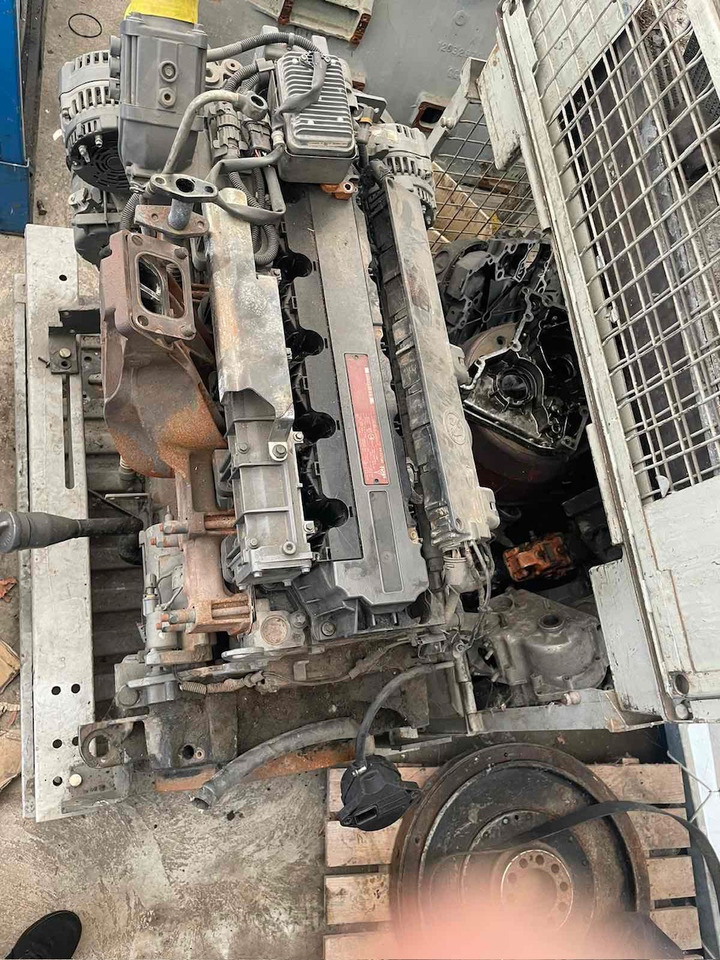 DEUTZ TCD 6.1 L6 Agri T4i - Moteur pour Tracteur agricole: photos 1 DEUTZ TCD 6.1 L6 Agri T4i - Moteur pour Tracteur agricole: photos 1